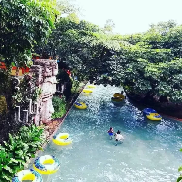 Rio lento en Xocomil